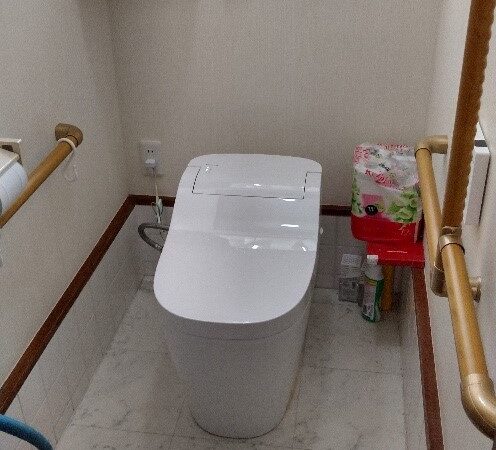 旧式トイレからアラウーノへの取替えで節水できます